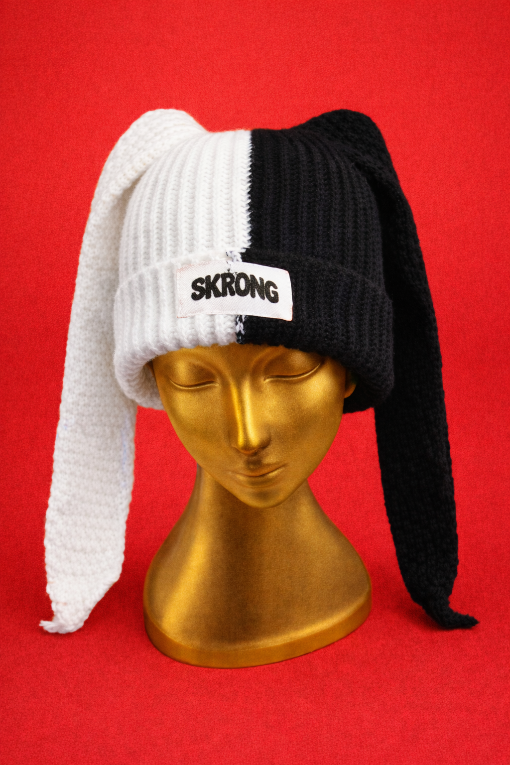Bunny Ears Beanie Black/white